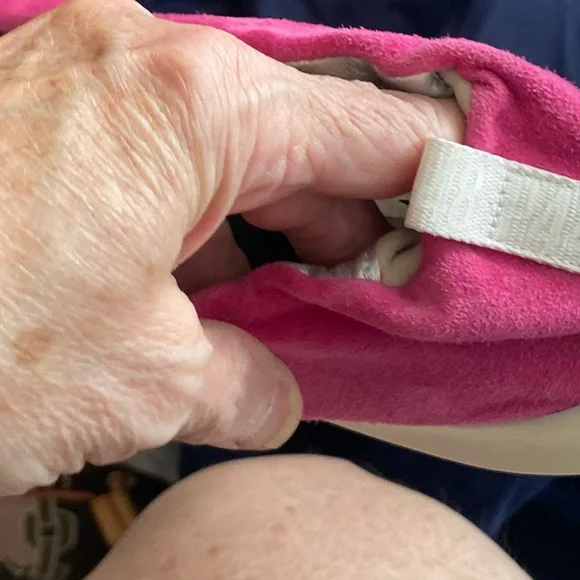 Stylish Pink Women's Shoes PUMA - Picture 5 of 5